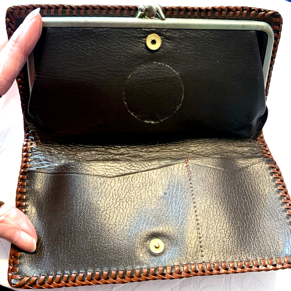 Vintage Hand-tooled Leather Women’s Wallet Clutch Dbl Kiss-lock Closure “MOM” - Picture 4 of 10